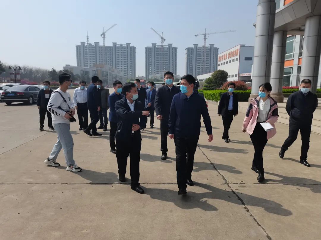 新沂市委书记陈堂清走访江苏南宫NG28铝材，调研企业防疫稳出产工作